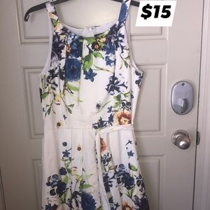 Sleeveless dress